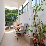 Lejlighed 2 Bedroom Lovely In *