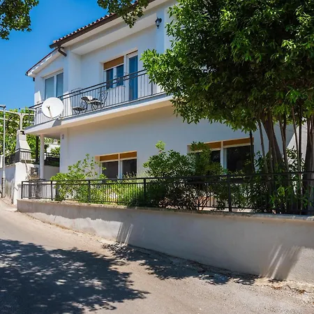 公寓 2 Bedroom Lovely In *